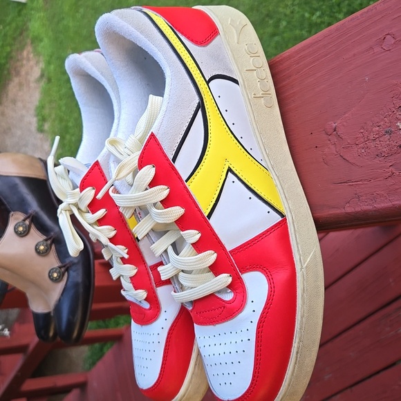 Diadora MAGIC ICONA Red and Cream Sneakers MENS US 12 - Picture 2 of 8